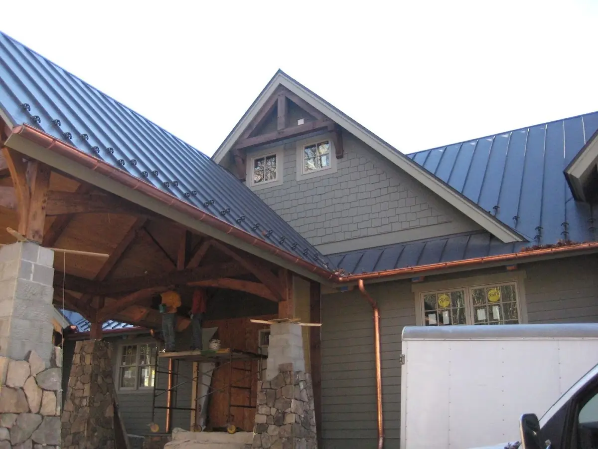 Craftsman Roofing team delivering quality roofing work in Highland Acres